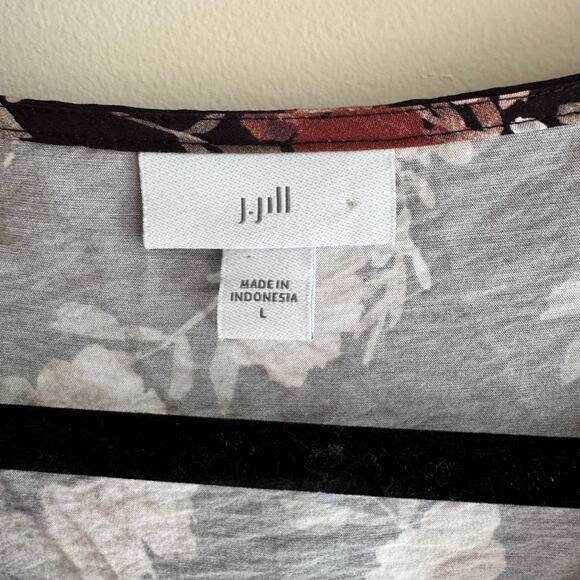 J. Jill Floral Tunic Blouse Black Pink V-Neck Side Slit Pullover 3/4 Sleeve Sz L - Picture 3 of 6